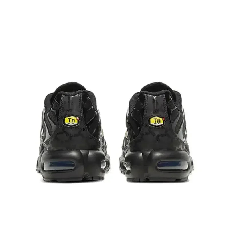 Air Max Plus TN Black/Metallic Gold